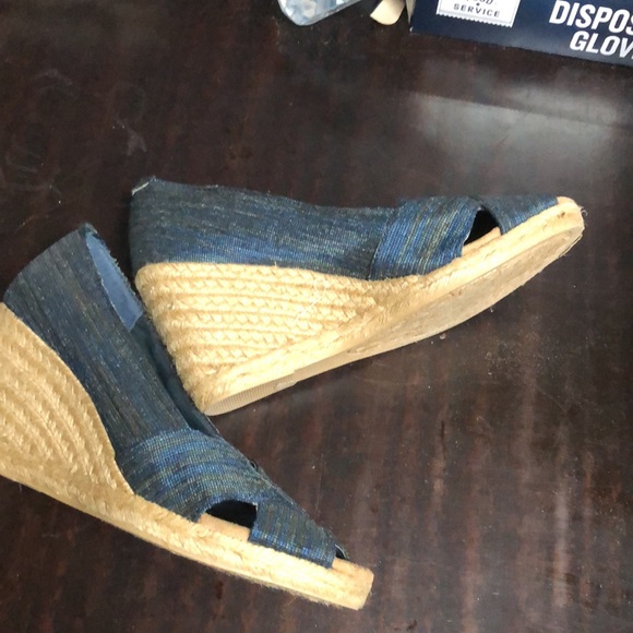 Denim womens wedge shoes size 7.5 - Picture 2 of 4